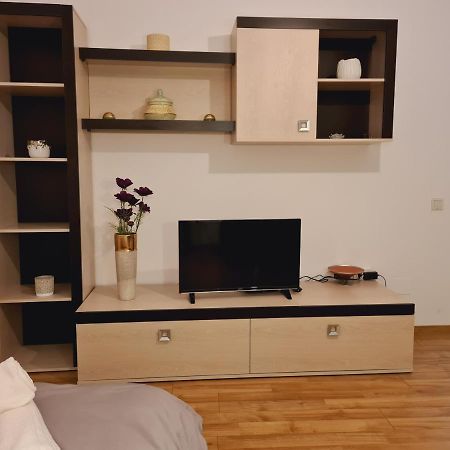 Lovely Ultracentral Apartment With Parking Cluj-Napoca Exterior photo