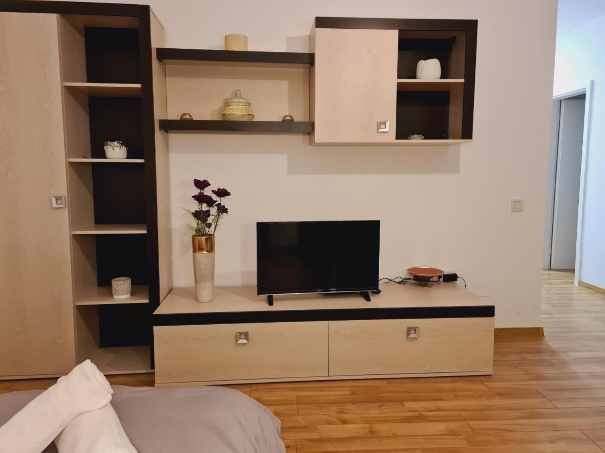 Lovely Ultracentral Apartment With Parking Cluj-Napoca Exterior photo